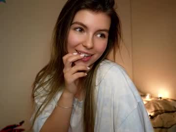 webcam girl passionatepainter live cam image #11673737