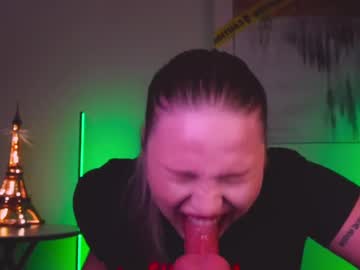 webcam girl viollasinzz live cam image #12265728