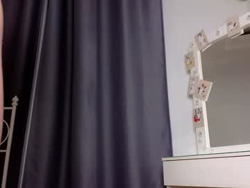 webcam girl lovely_shyy live cam image #10807385
