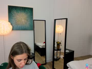 webcam girl princess_diana18 live cam image #8572205