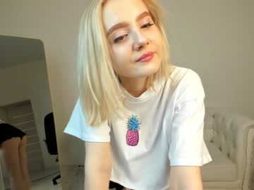 webcam girl oliviabr0wn live cam image #4248334