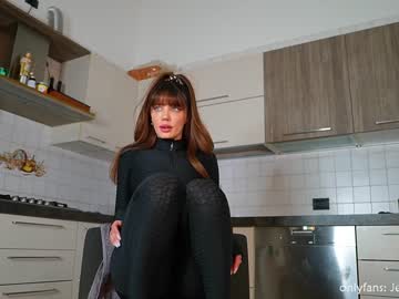 webcam girl therealbonnieclydex live cam image #5339801