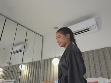 webcam girl camilitasu live cam image #10226414