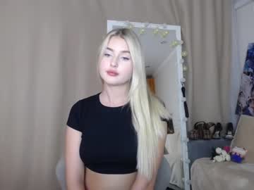 webcam girl cute18cute live cam image #2984999