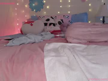 webcam couple pandaworldcb live cam image #3678006