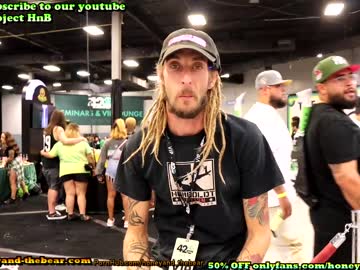 webcam couple honeyand_thebear live cam image #3641966