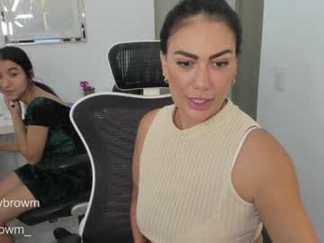 webcam couple emillybrowm live cam image #10175188