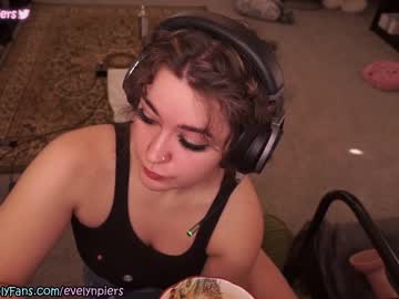 webcam girl evelynpiers live cam image #6229361
