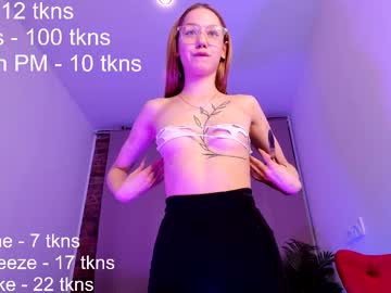 webcam girl elizabeth_daily live cam image #12098233