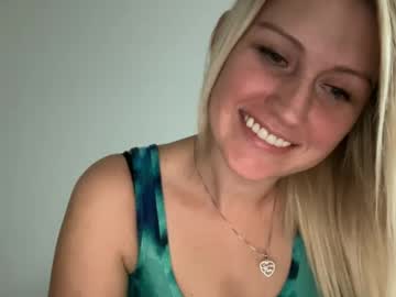 webcam girl smexxii93 live cam image #10331471
