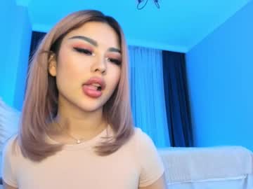webcam girl bae_suz live cam image #882891