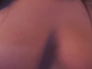 webcam girl lucie_beltran live cam image #9377693