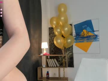 webcam girl a_whole_eternity live cam image #8271417