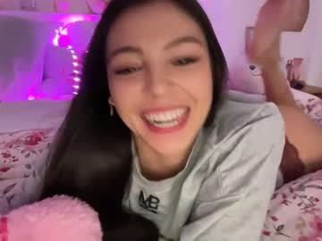 webcam girl keirasworld live cam image #12736708