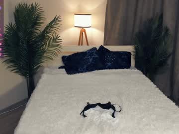 Screenshot from kity_paws live webcam sex show