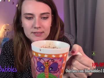 webcam girl blue_bubbles118 live cam image #4313692