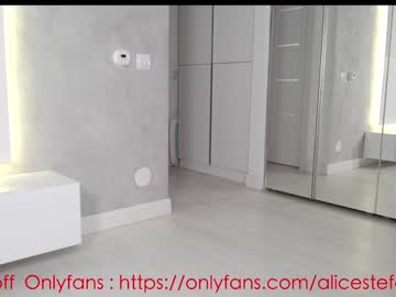 webcam girl smileyouarehere live cam image #2928131