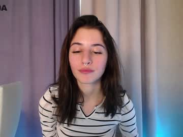 webcam girl kate_lewis live cam image #3815629