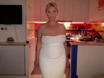 webcam girl kiradivine live cam image #7610919