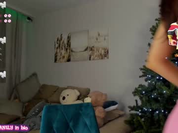 webcam girl your__voice live cam image #8216135