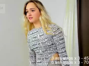 webcam girl evi_wow live cam image #4356597
