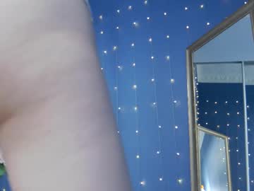 webcam girl kriskras__ live cam image #12892476