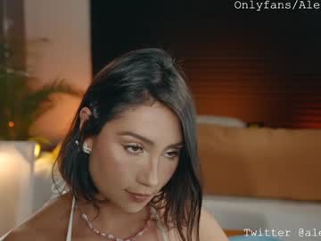 webcam girl alejastorm live cam image #12561029