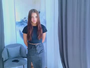 webcam girl katiebossom live cam image #10089635