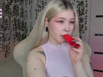 webcam girl girl_your_secret_crush live cam image #10528240