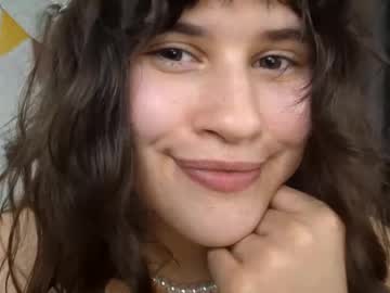 webcam girl anna_in_wonderworld live cam image #11408711