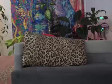 webcam girl beyllove_d live cam image #9141521