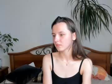 webcam girl christinelawrence live cam image #3320148