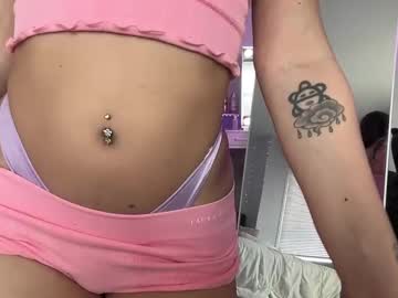 webcam girl gigglygianni live cam image #11953575