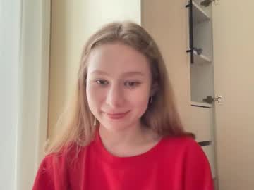 webcam girl whoisalisa live cam image #12545948