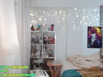 webcam girl princesskittykaylee live cam image #42268