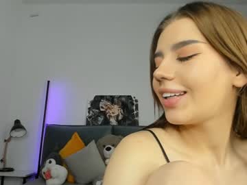 webcam girl jenie_fire live cam image #10385275