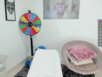 webcam girl missniley live cam image #3488179