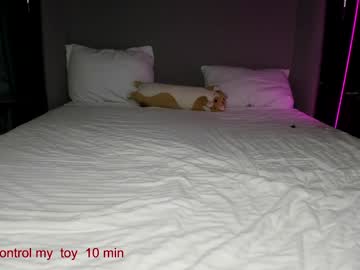 webcam girl carolinaherera live cam image #11112966