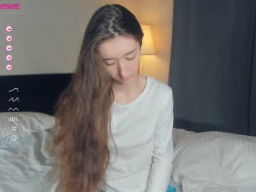 webcam girl llkadream live cam image #5273405