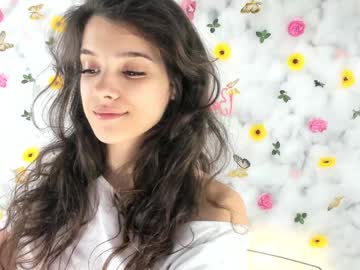 webcam girl babyaylin live cam image #12975023