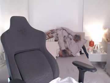 webcam girl smileyouarehere live cam image #10710233
