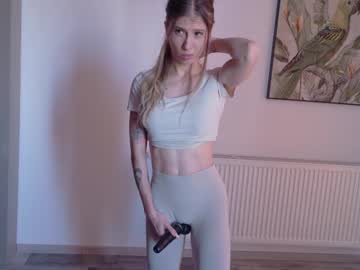 webcam girl deidi_sweet live cam image #11943374