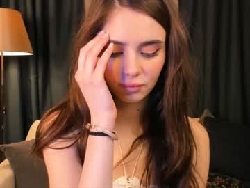 webcam girl scarletmore live cam image #9282153