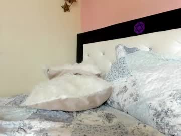 webcam girl noemibcnz live cam image #604273