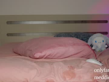 webcam girl meadowthayer live cam image #7276828