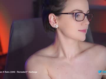 webcam girl tiffanyriox live cam image #8611762