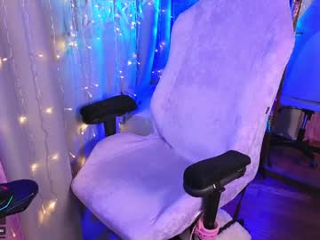 webcam girl _biscuitty live cam image #9803852