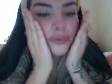 webcam girl chloekittenuk live cam image #9046711