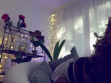 webcam girl olaya_del_mar live cam image #1232440