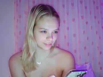 webcam girl cindyloulou1 live cam image #5304569